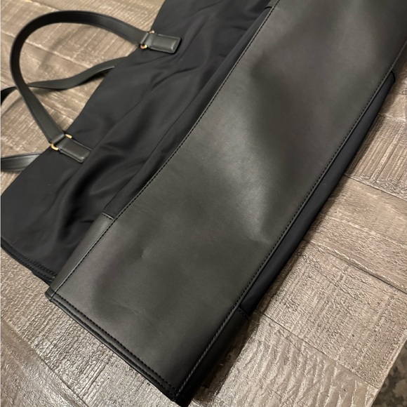 Tory Burch Black Ella Matte Leather Trimmed Nylon Tote - Picture 3 of 10